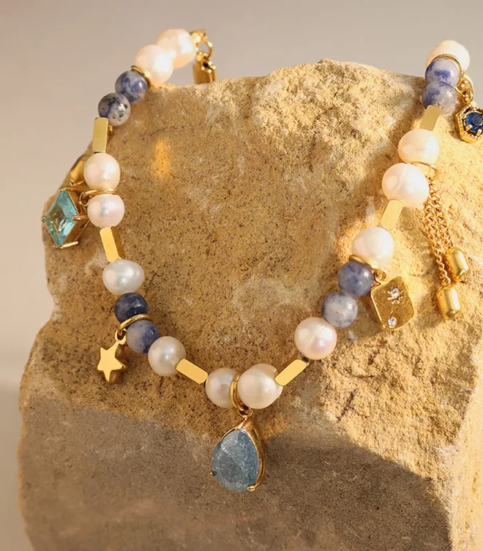 Natural stone freshwater pearl necklace necklace collarbone chain for girls