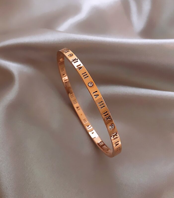Titanium Steel Bracelet Roman Numerals Simple Fashion Personality Trend Bracelet Men And Women With The Same Paragraph Couple Bracelet