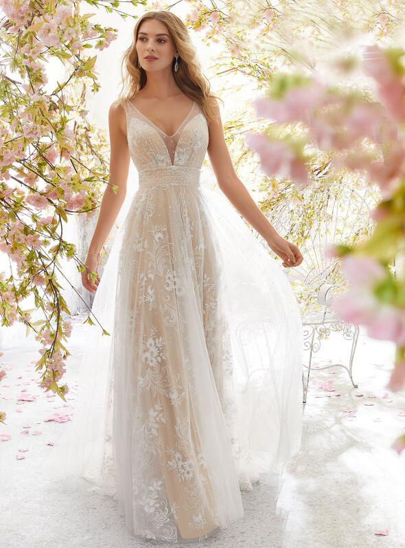 Elegant V-Neck Sleeveless Lace Wedding DressSexy Bridal Gown